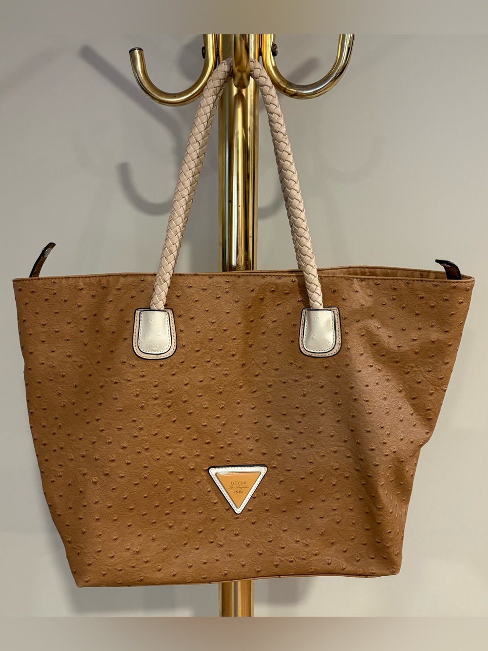 Nostalgic Y2K GUESS Faux Ostrich Leather Shoulder Tote Large Tan Cream Bag Purse